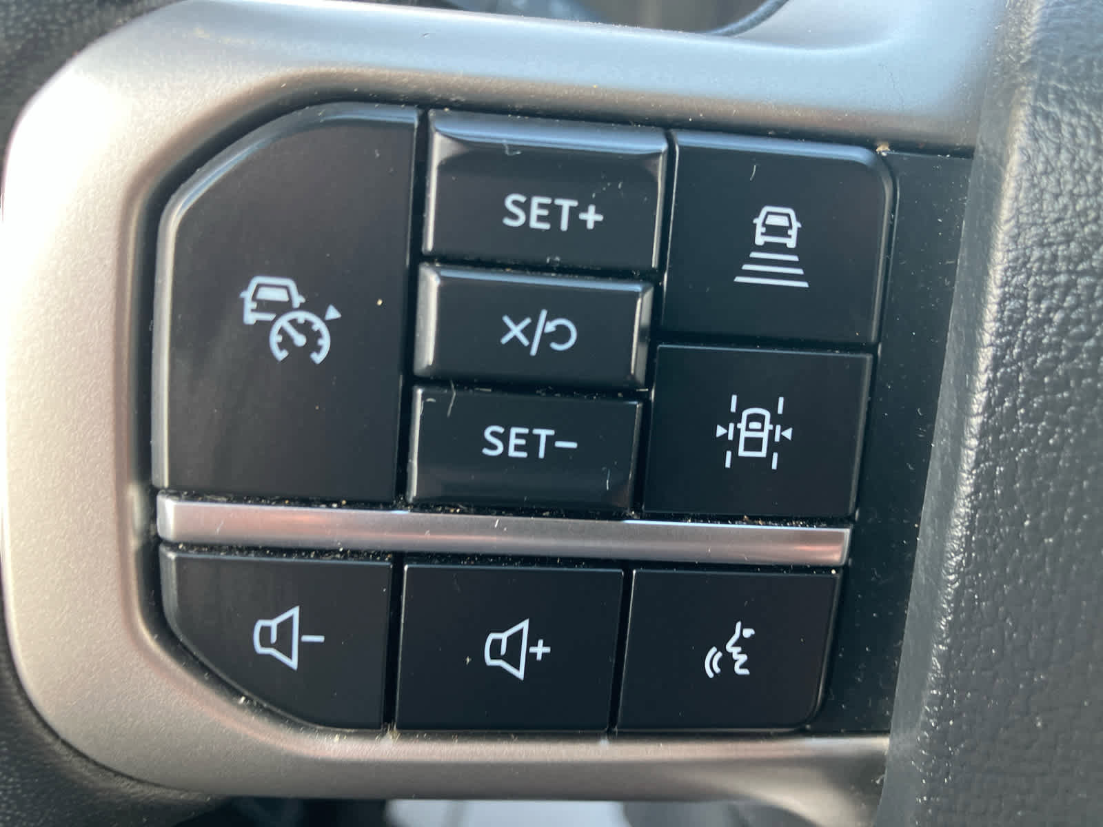 Used 2024 Ford Expedition Max Limited image 18