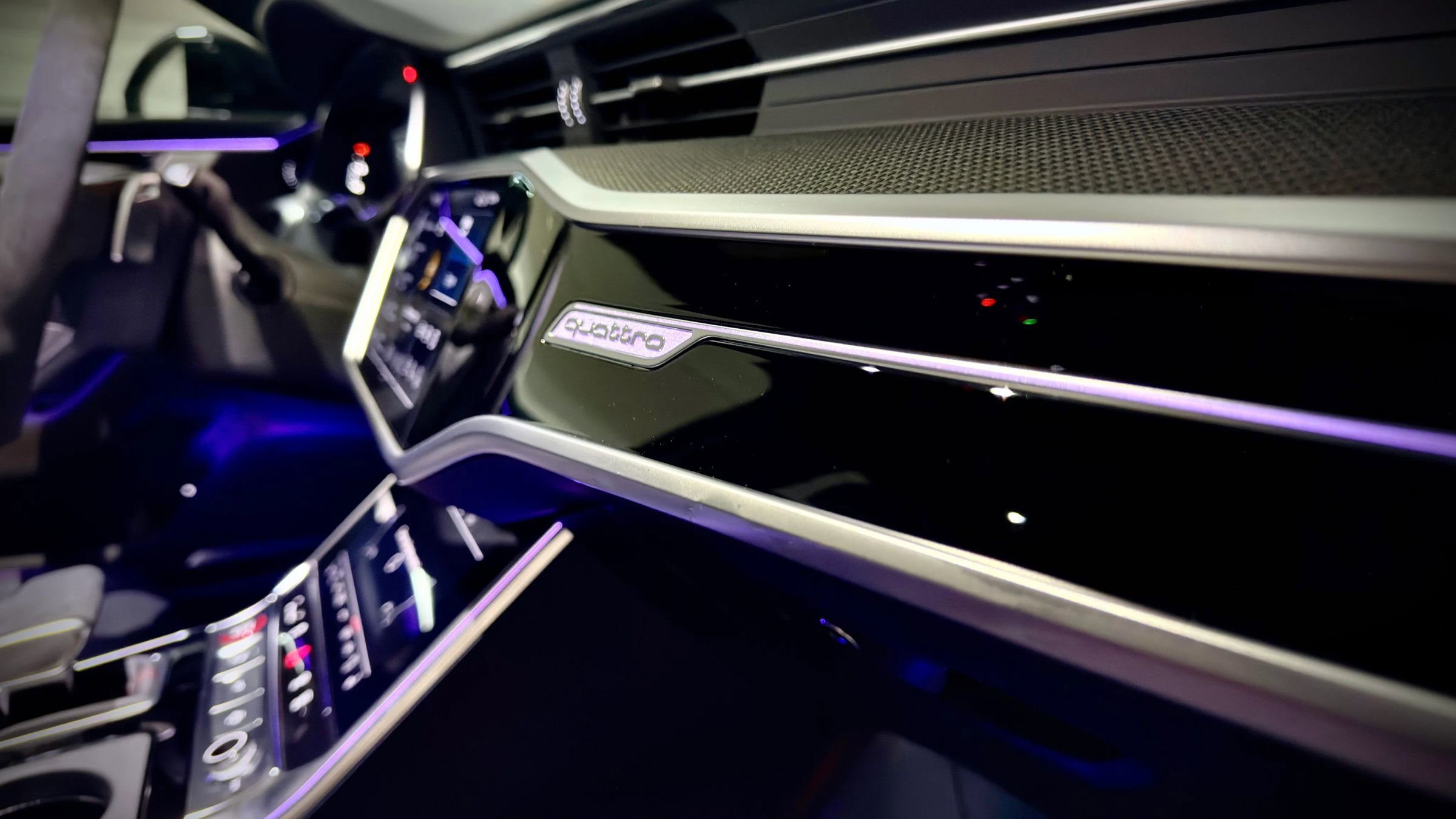 Used 2025 Audi RS 6 performance image 27