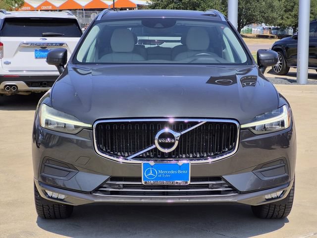 Used 2021 Volvo XC60 T5 Momentum w/ Premium Package FWD image 2