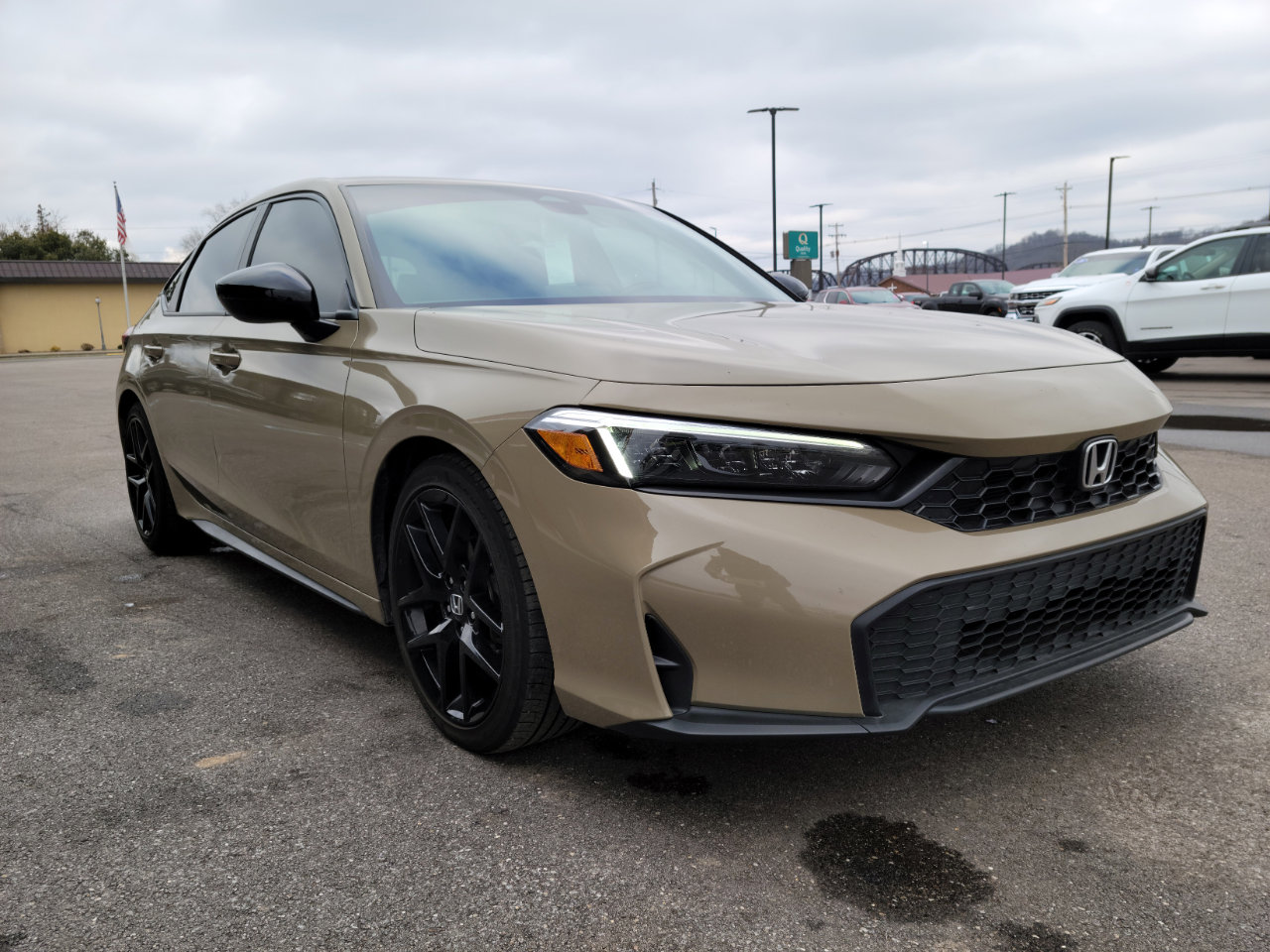 Used 2025 Honda Civic Sport image 3