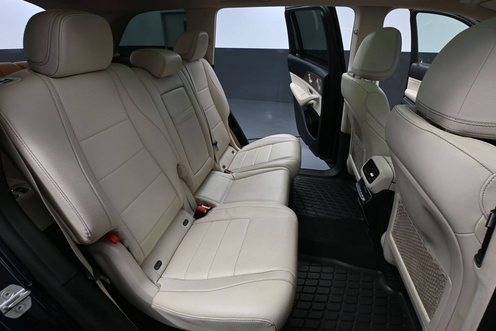 Used 2021 Mercedes-Benz GLS 450 4MATIC image 50