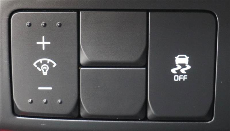 Used 2015 Kia Soul + FWD image 18