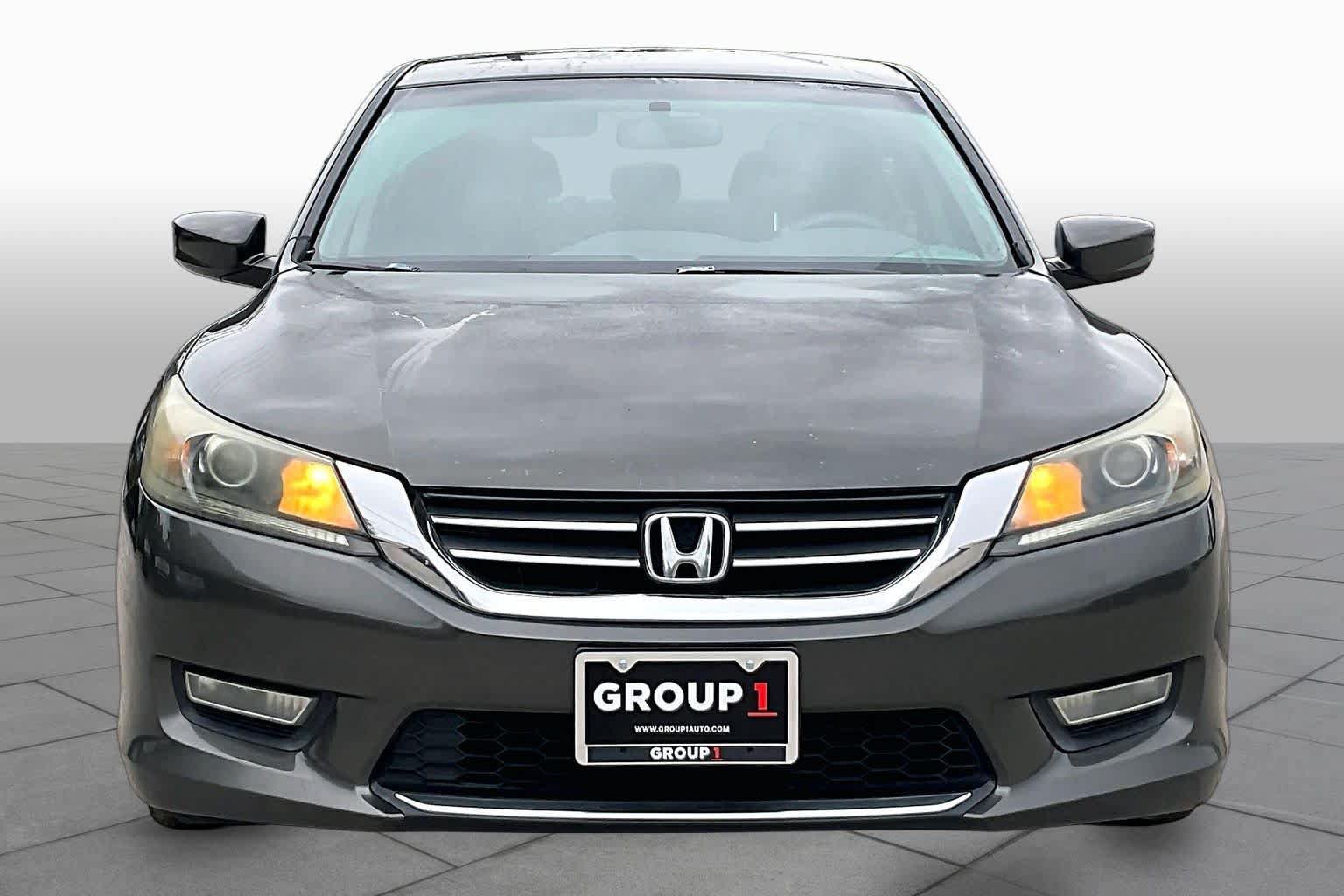 Used 2013 Honda Accord Sport image 3