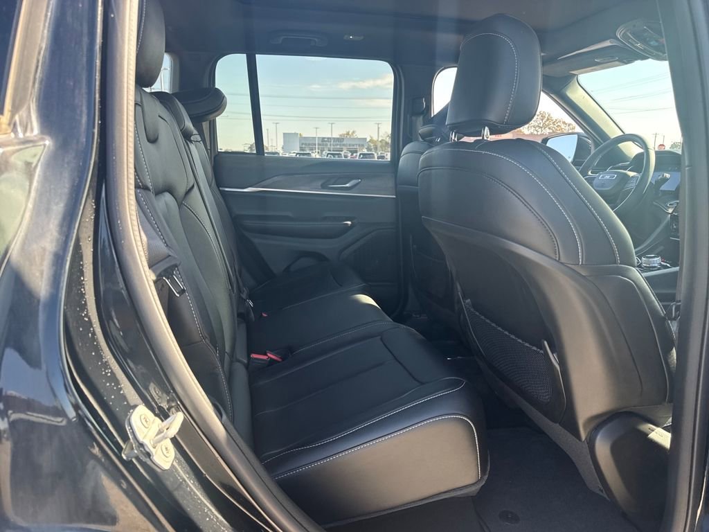 Used 2024 Jeep Grand Cherokee Limited w/ Trailer Tow Package image 10