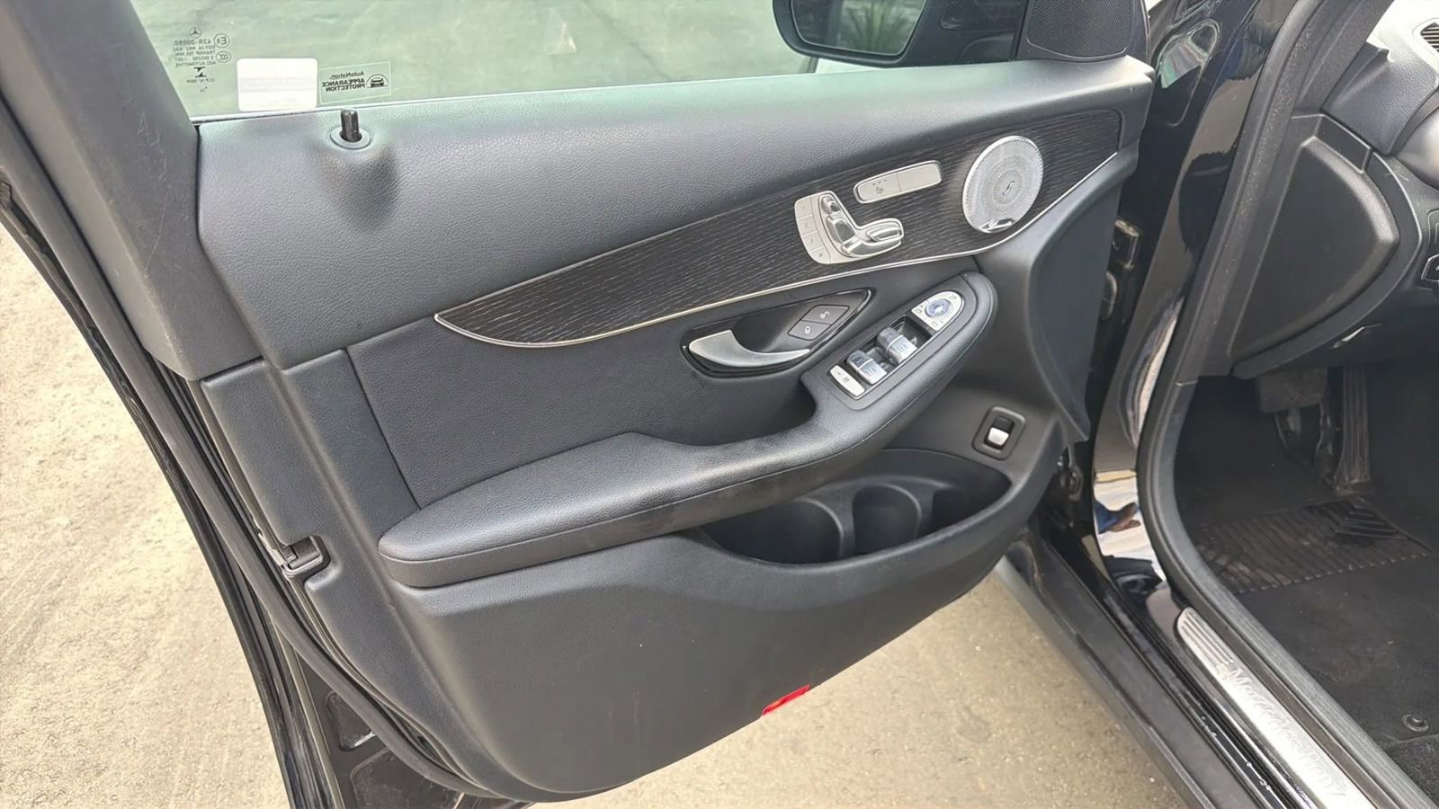 Used 2020 Mercedes-Benz GLC 300 image 13