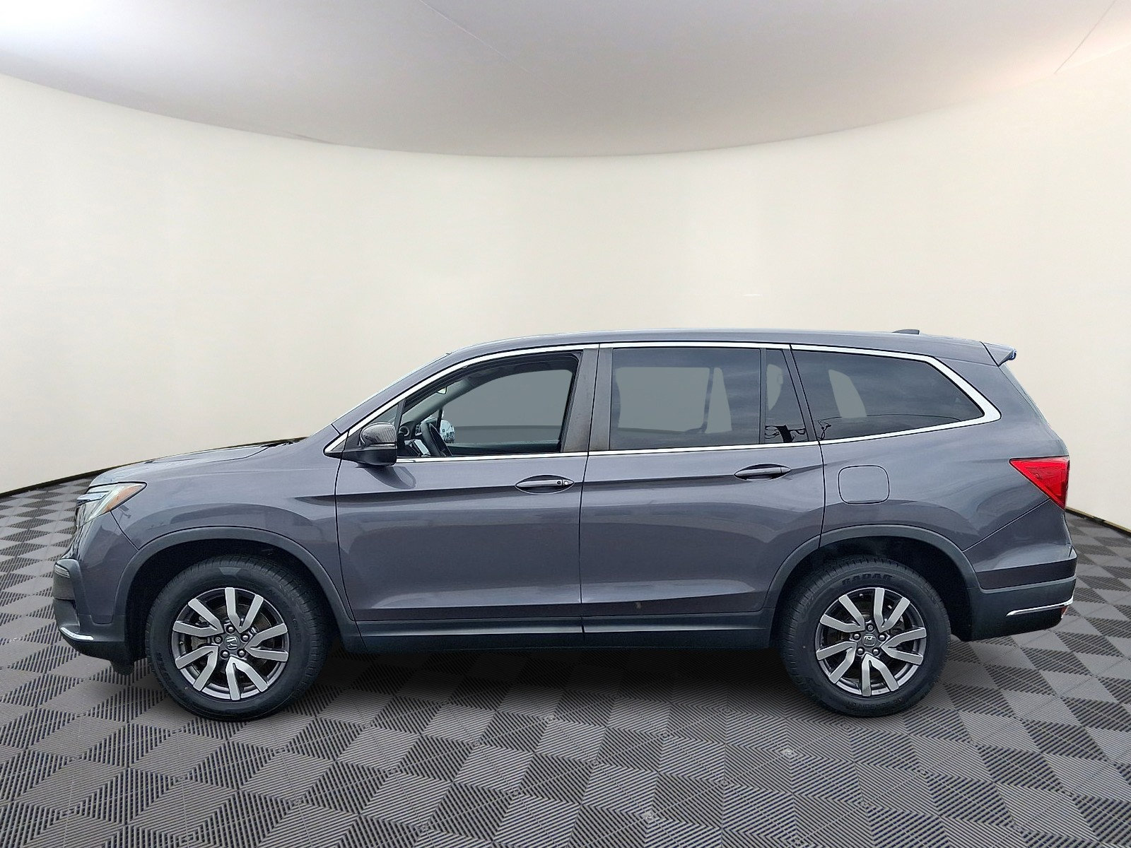 Used 2021 Honda Pilot EX image 4