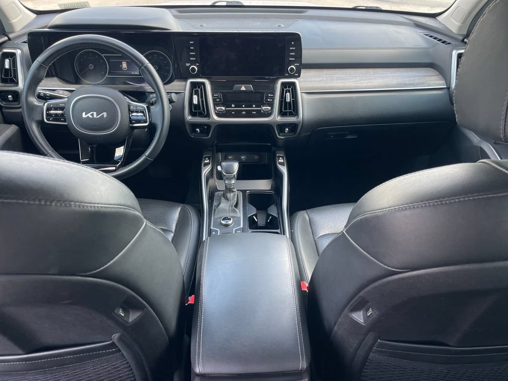 Used 2022 Kia Sorento S AWD/4WD image 12