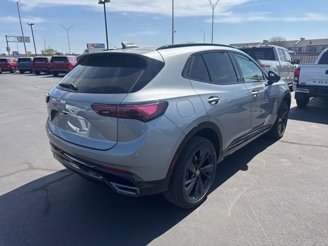Used 2025 Buick Envision Sport Touring image 3