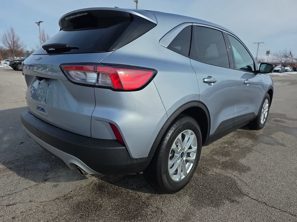 Used 2022 Ford Escape SE w/ Cold Weather Package image 7