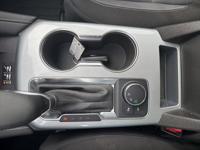 Used 2024 Chevrolet Blazer LT w/ Convenience Package FWD image 18