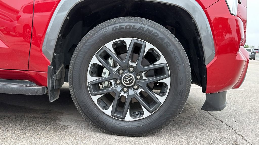 Used 2024 Toyota Sequoia Limited w/ Tow Technology Package AWD/4WD image 6