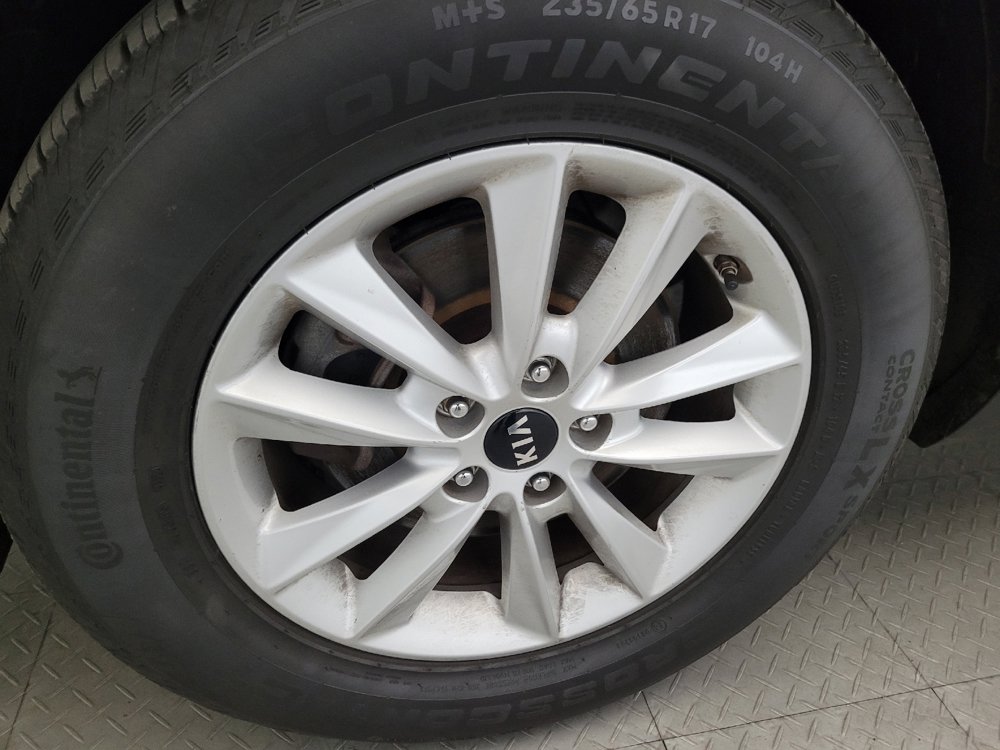 Used 2019 Kia Sorento AWD V6 image 31