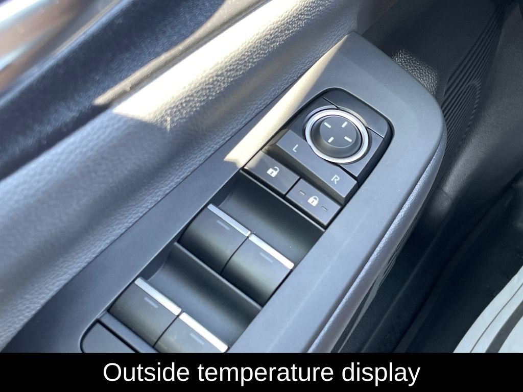 Used 2024 Toyota Prius XLE AWD/4WD image 20