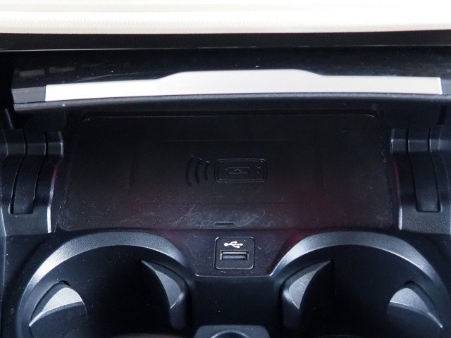 Used 2023 BMW i4 eDrive35 image 28