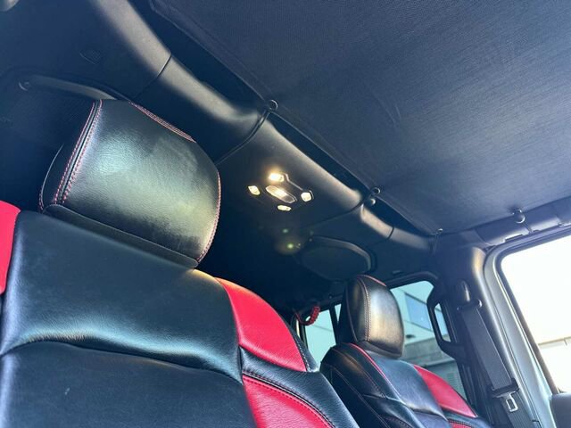 Used 2023 Jeep Gladiator Rubicon w/ Trailer Tow Package AWD/4WD image 19