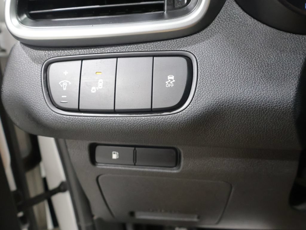 Used 2019 Kia Sorento AWD V6 image 31