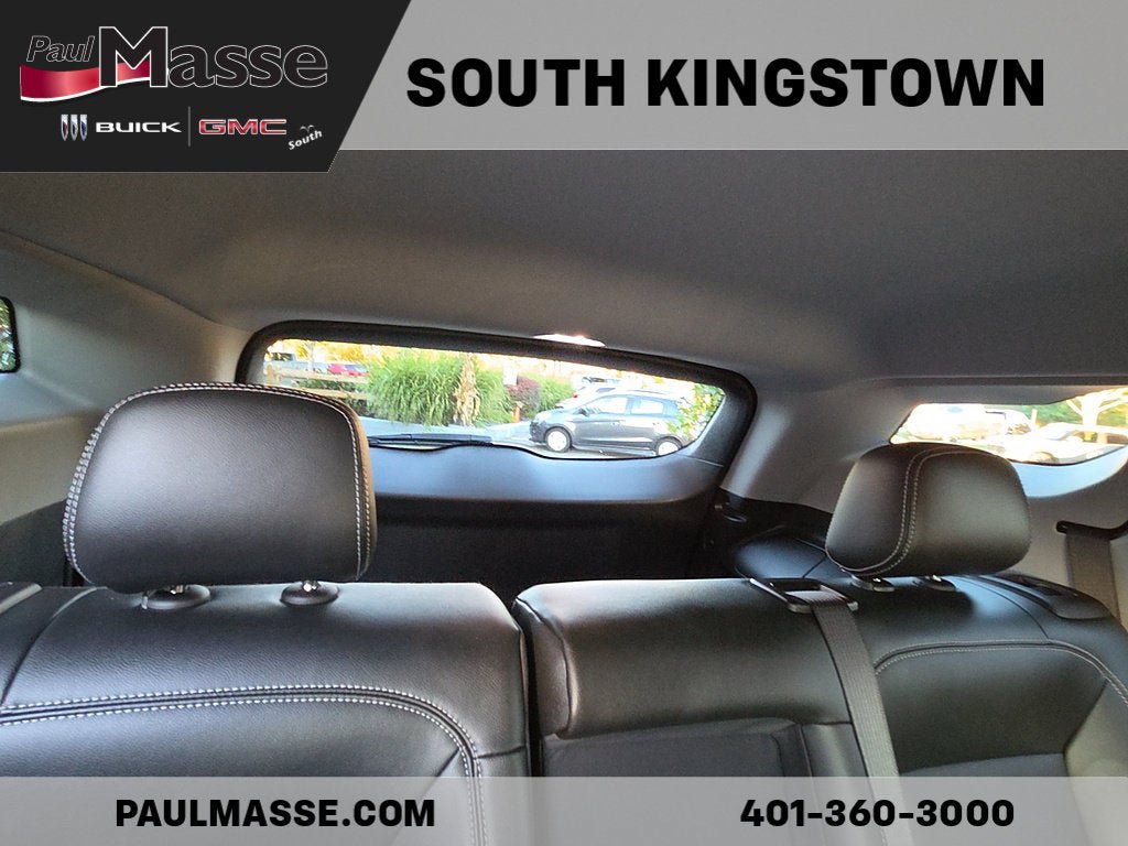 Used 2023 GMC Terrain SLT AWD/4WD image 24