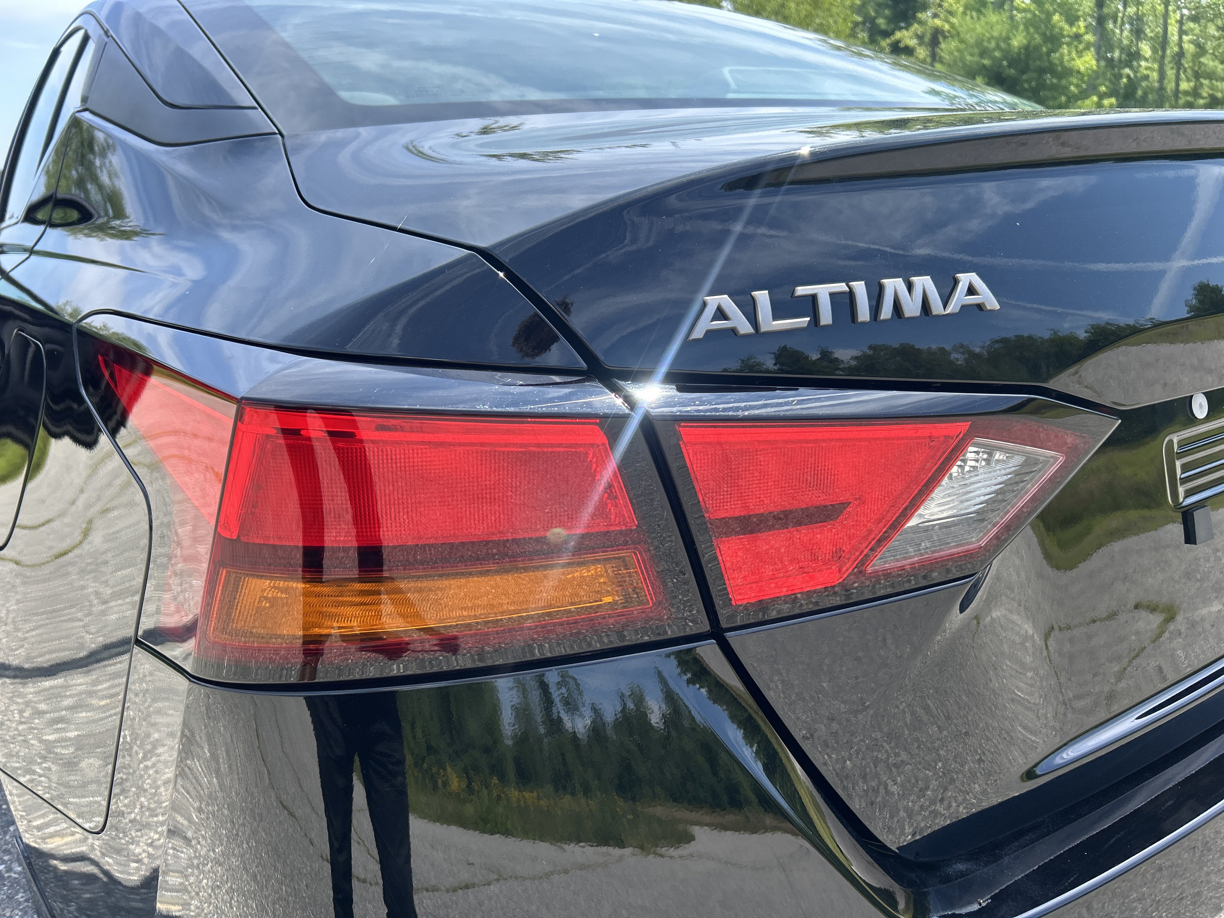 Certified 2025 Nissan Altima 2.5 SV FWD image 6