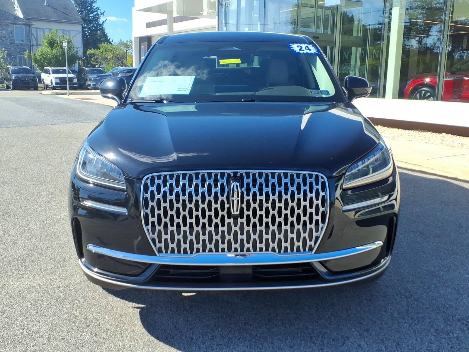 Certified 2024 Lincoln Corsair AWD image 9