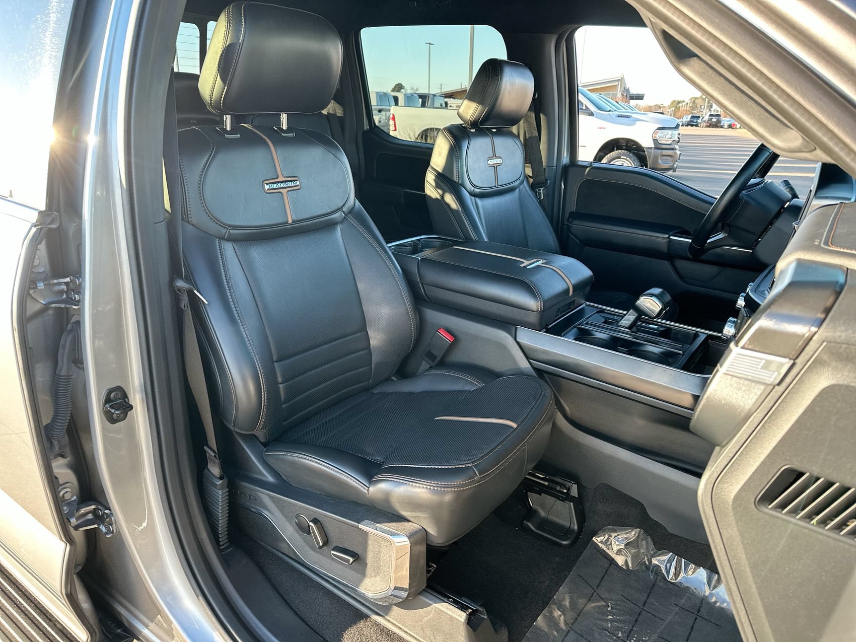 Used 2023 Ford F150 Platinum RWD image 23