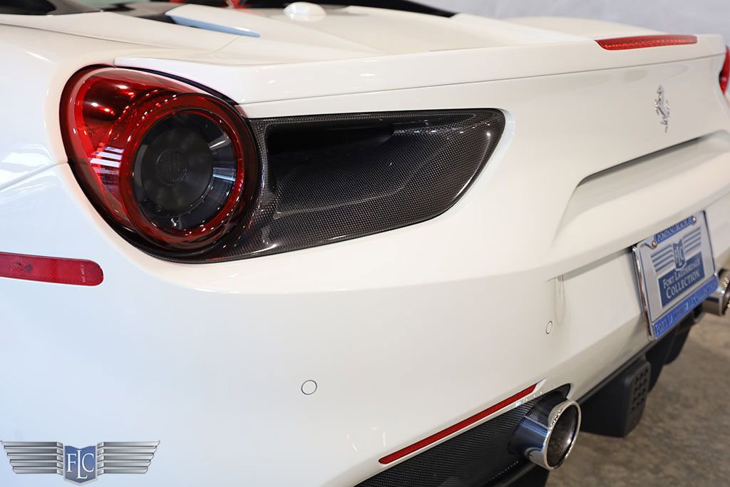 Used 2019 Ferrari 488 Spider image 16