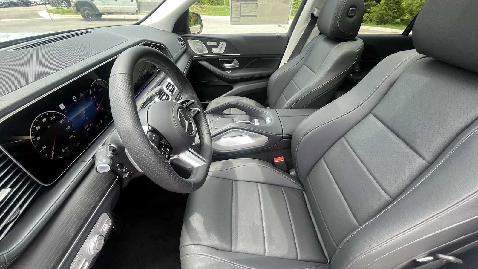 New 2026 Mercedes-Benz GLS 450 4MATIC image 15