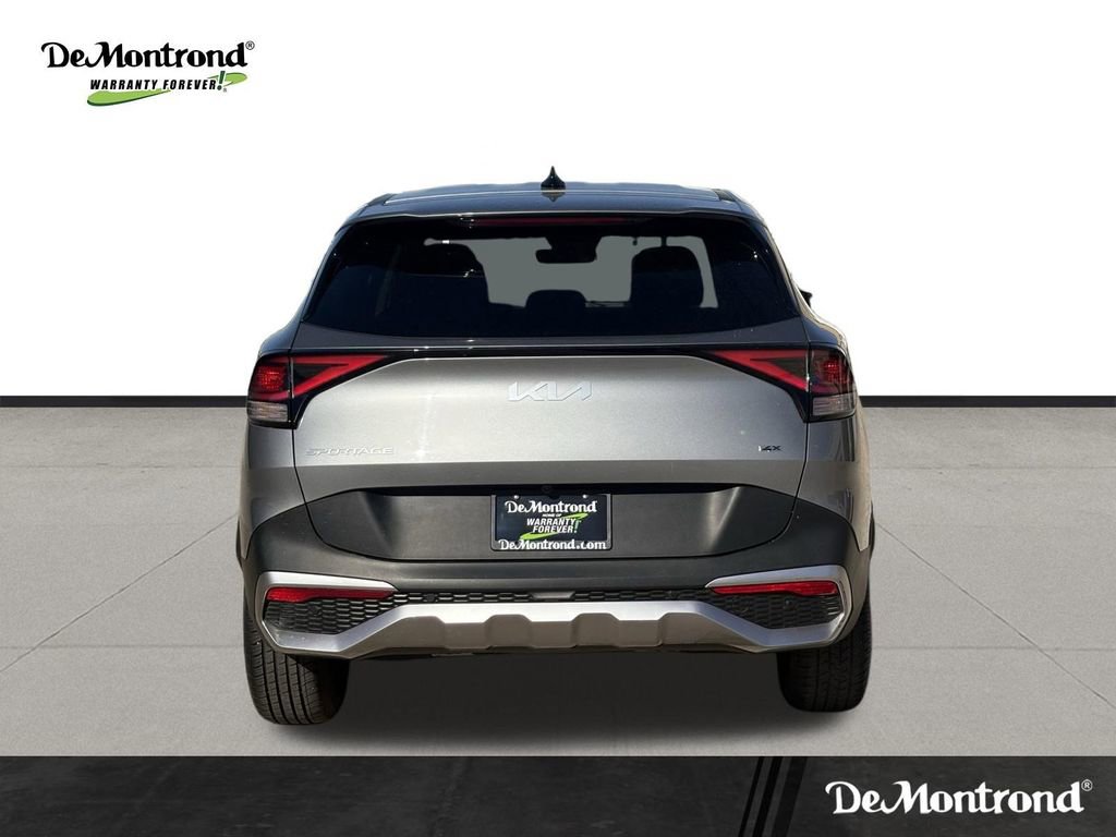 Used 2024 Kia Sportage LX image 6