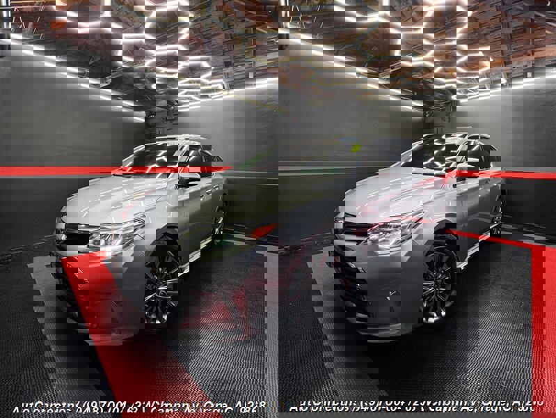 Used 2017 Toyota Avalon Limited w/ Carpet Mat Package image 2