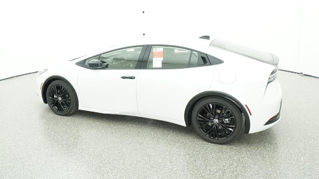 Used 2026 Toyota Prius Plug-In Hybrid FWD image 47