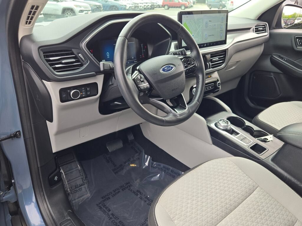Used 2023 Ford Escape Active w/ Tech Pack #1 AWD/4WD image 29