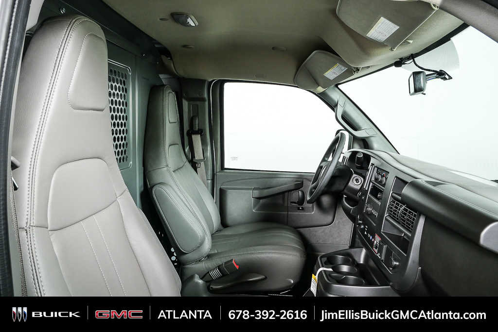 New 2025 GMC Savana 2500 w/ Driver Convenience Package RWD image 17