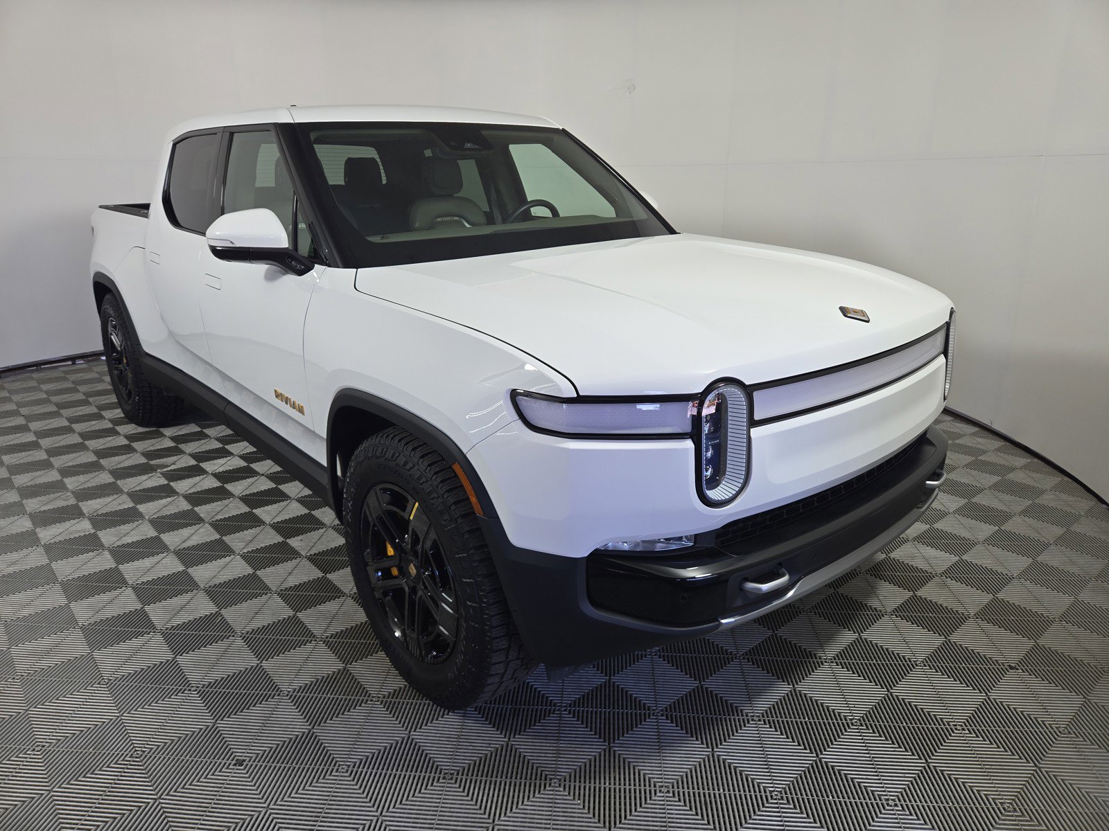 Used 2024 Rivian R1T Launch Edition AWD/4WD image 7