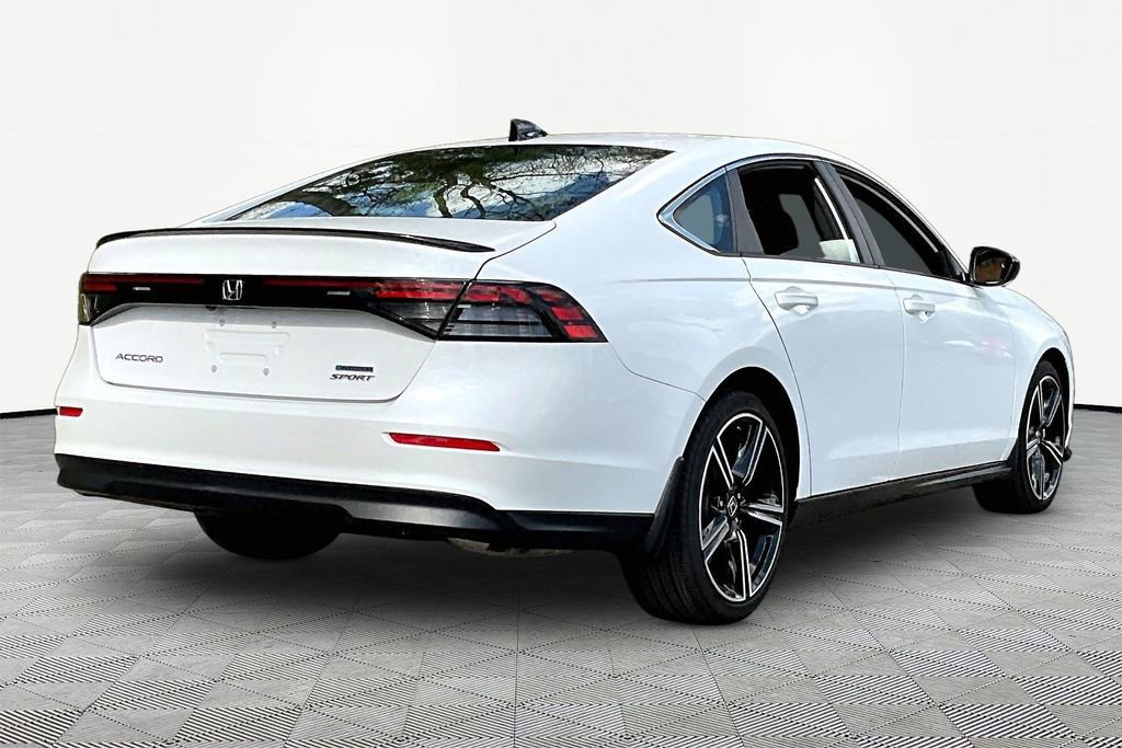 Used 2025 Honda Accord Sport image 6