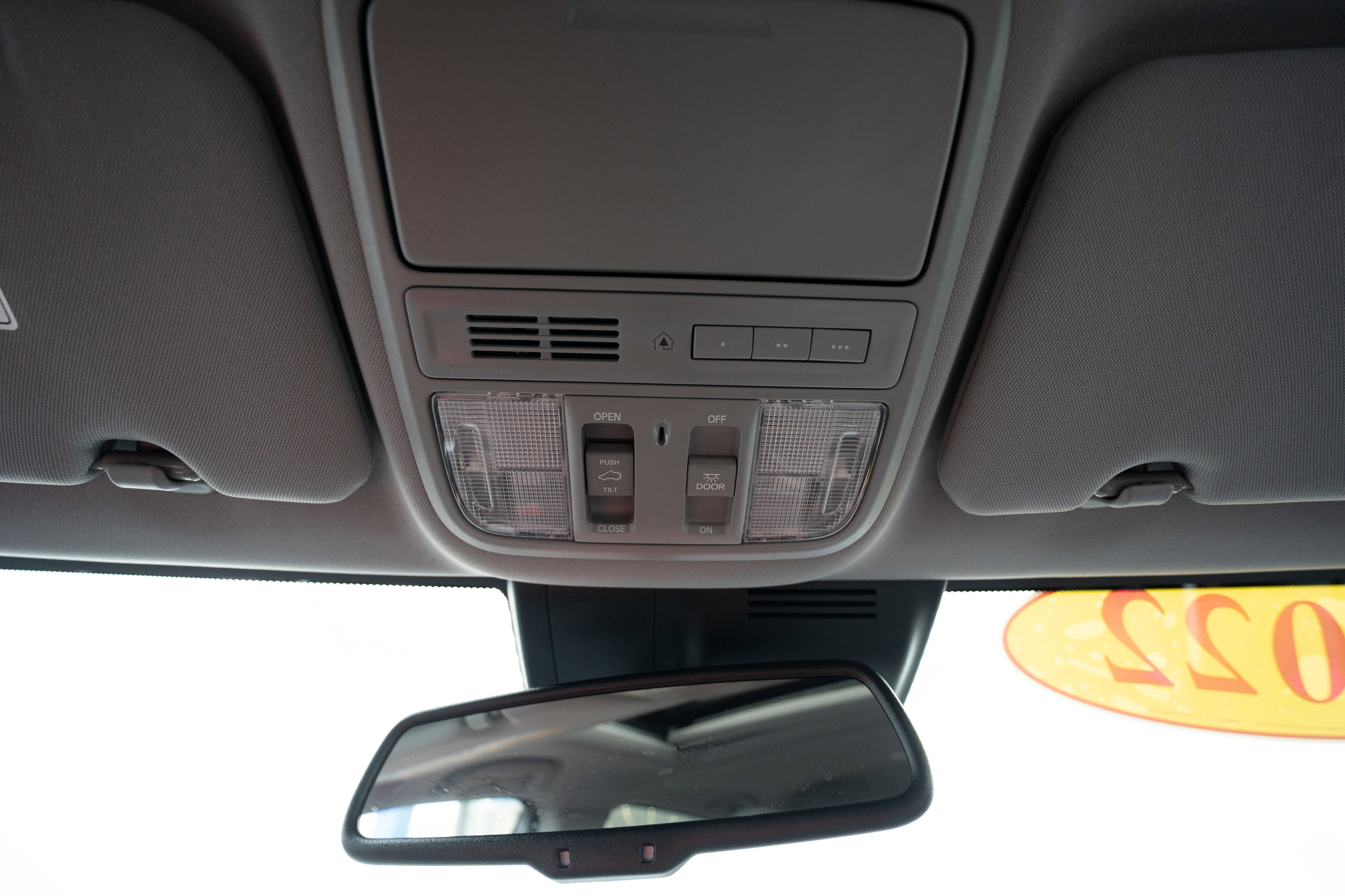 Used 2022 Honda CR-V Touring image 18