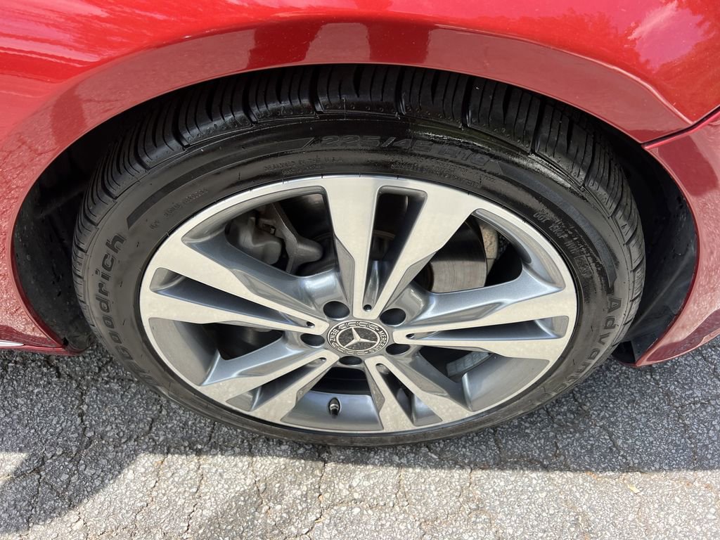 Used 2018 Mercedes-Benz C 300 Sedan w/ Premium Package image 10