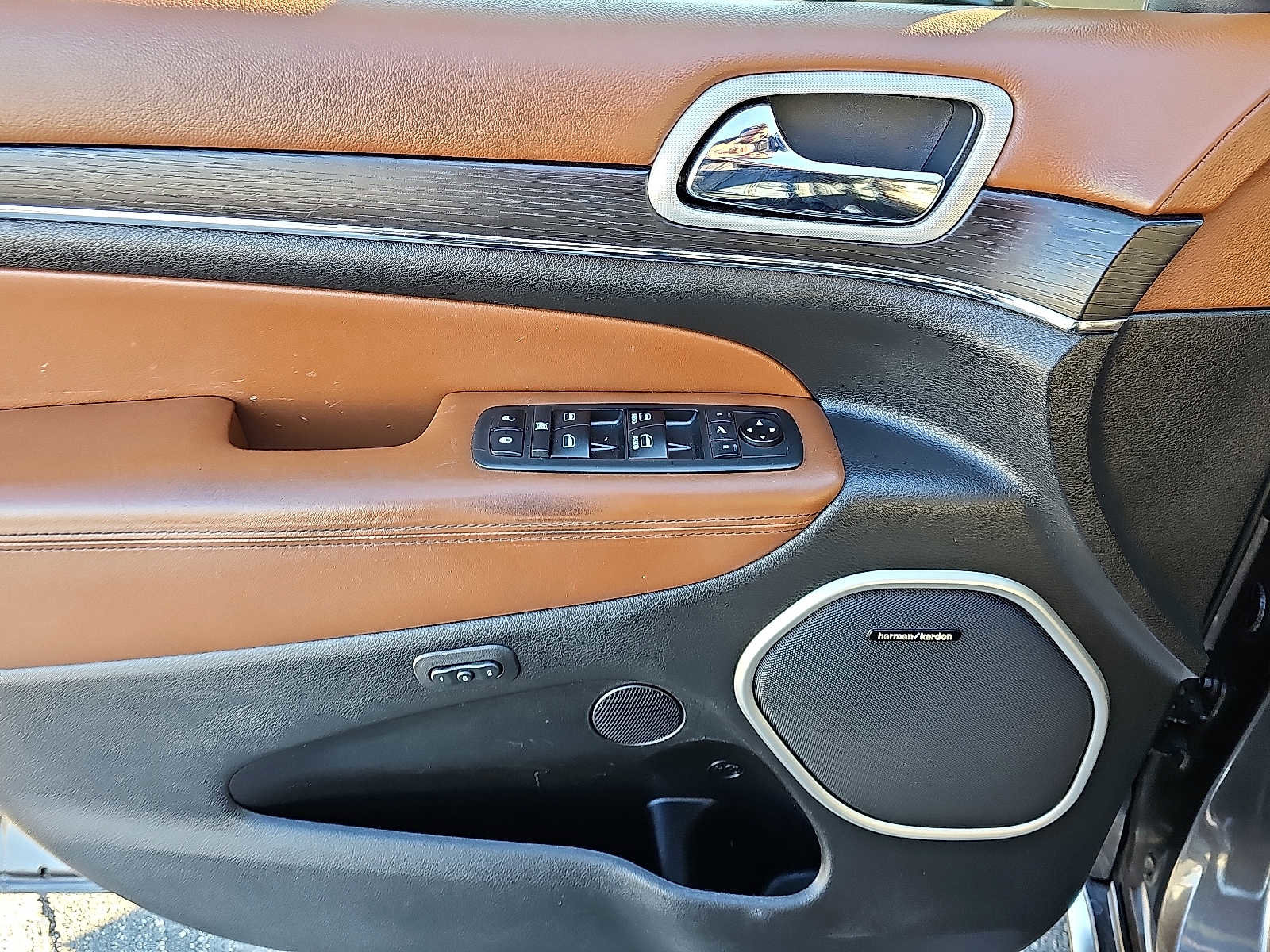 Used 2019 Jeep Grand Cherokee Summit w/ Platinum Series Group image 13