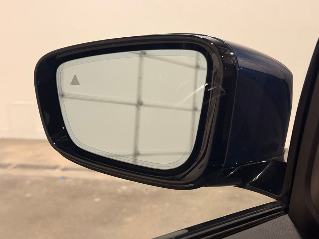 Used 2021 BMW 530e w/ M Sport Package RWD image 12