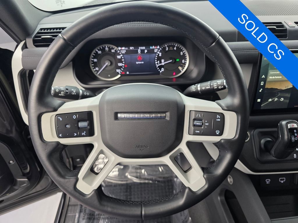 Used 2023 Land Rover Defender 130 SE image 17