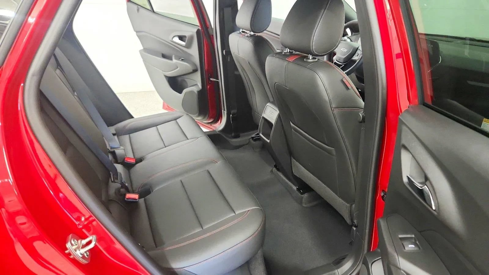New 2026 Chevrolet Trax RS w/ Driver Confidence Package FWD image 27