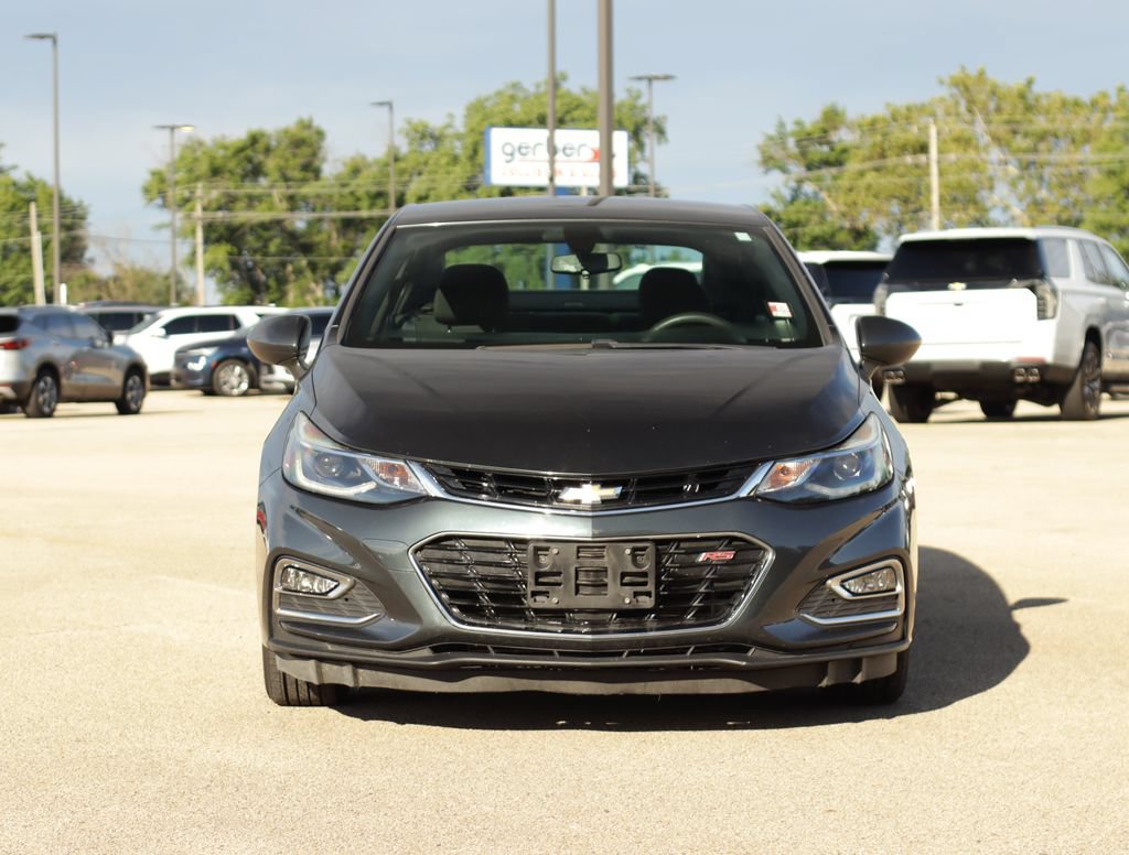 Used 2017 Chevrolet Cruze LT w/ Convenience Package FWD image 2