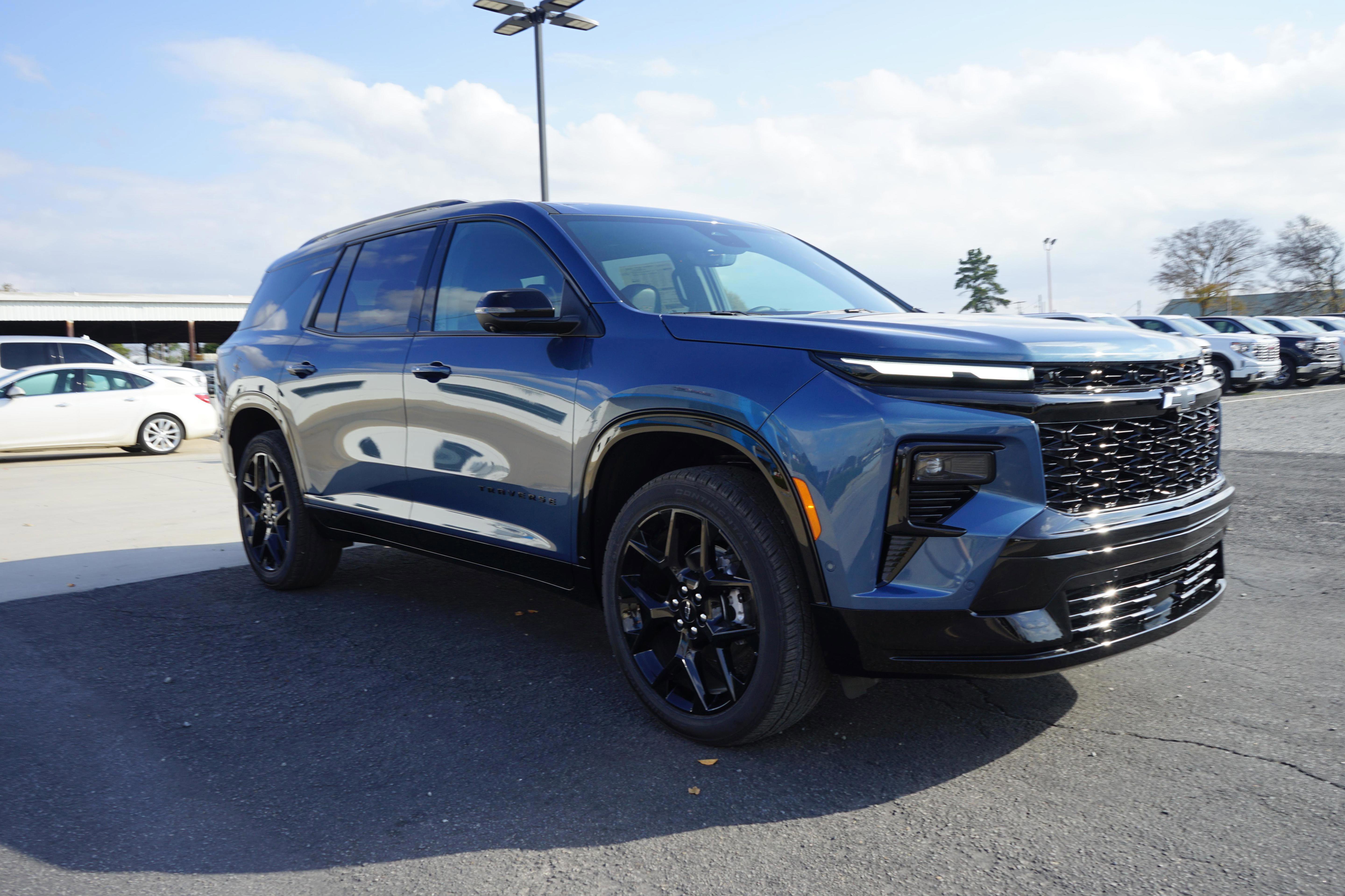 New 2026 Chevrolet Traverse RS image 7