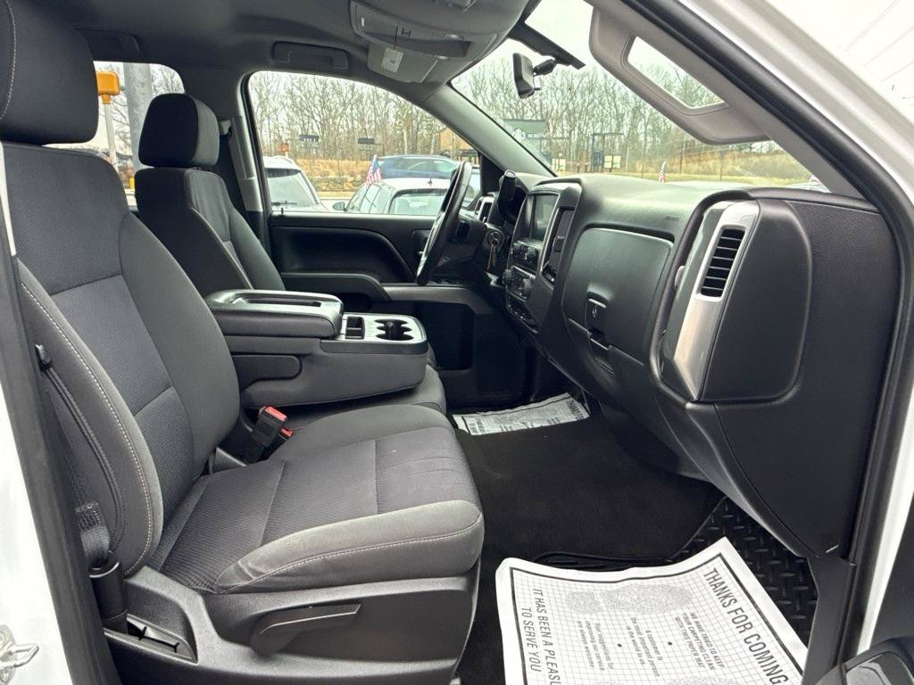 Used 2018 Chevrolet Silverado 1500 LT AWD/4WD image 14
