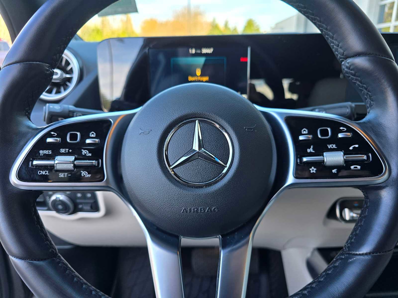 Used 2021 Mercedes-Benz GLA 250 GLA 250 image 25