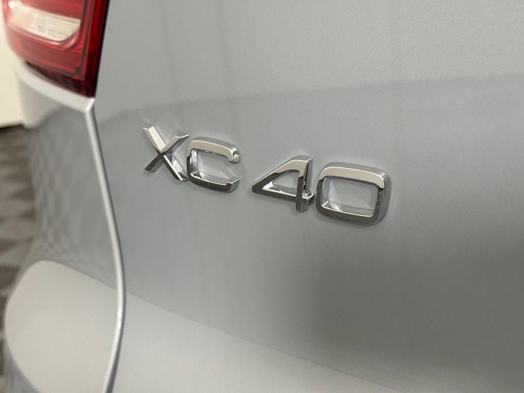 New 2026 Volvo XC40 B5 Ultra w/ Protection Package Premier AWD/4WD image 6
