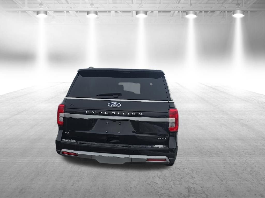 Used 2024 Ford Expedition Max XLT image 7