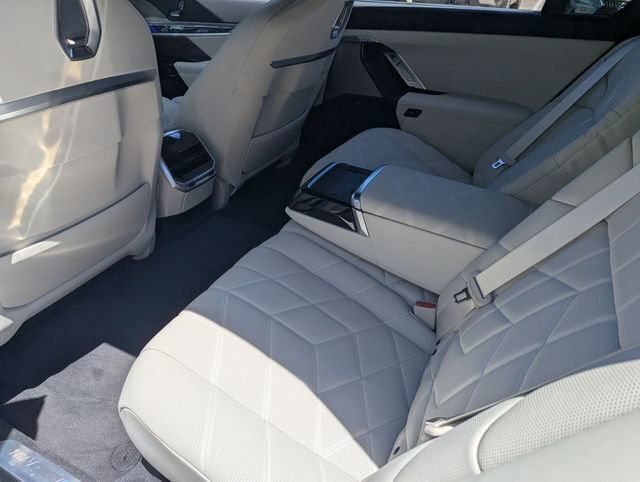 New 2026 BMW i7 eDrive50 w/ Executive Package RWD image 17