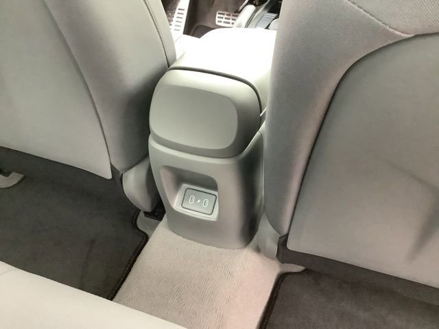 Certified 2025 Hyundai Elantra Sport w/ Cargo Package FWD image 20