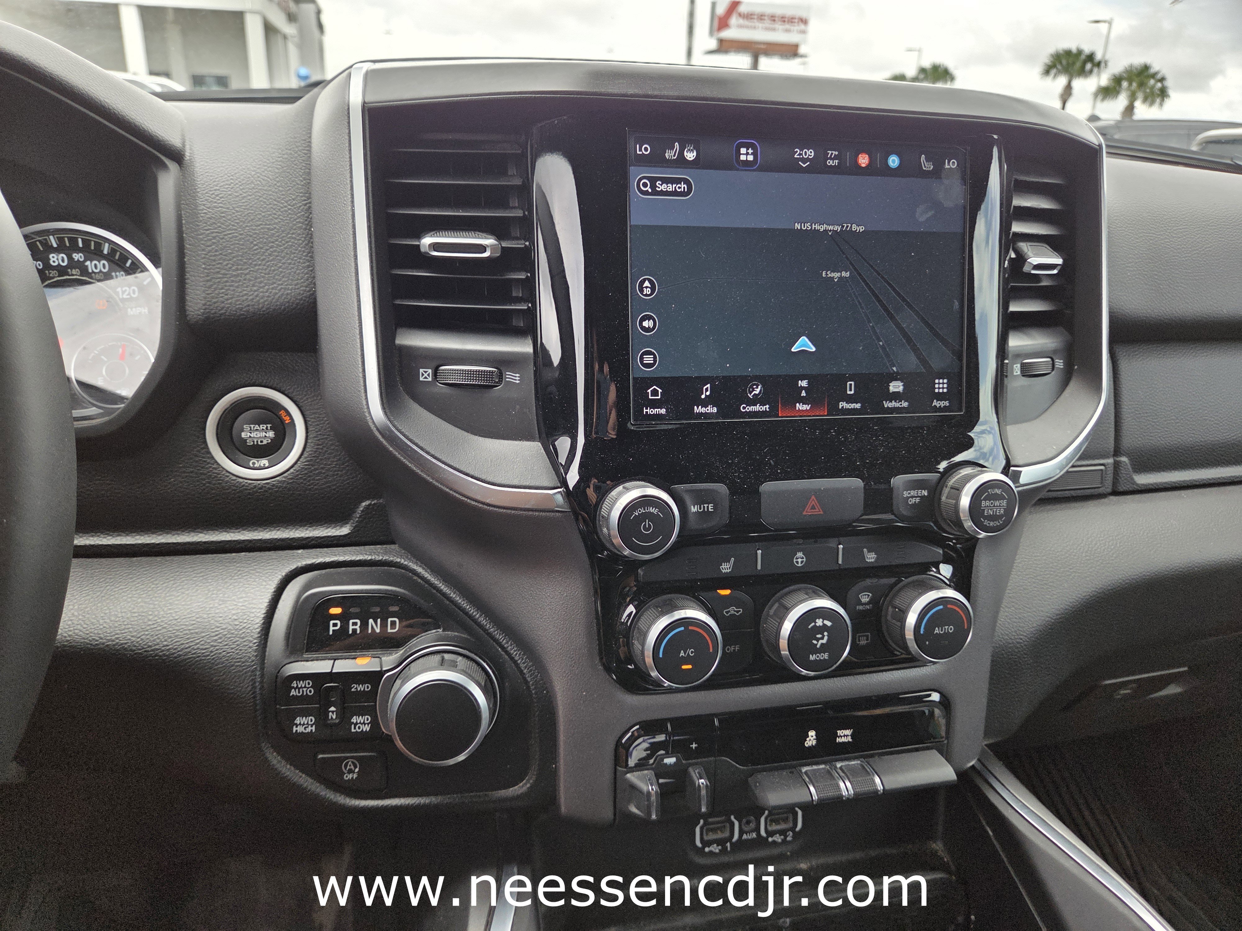Used 2024 RAM 1500 Lone Star AWD/4WD image 8