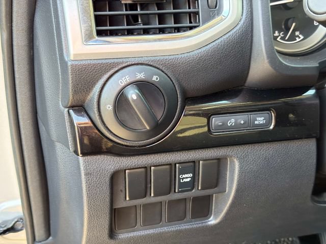 Used 2017 Nissan Titan SV RWD image 23