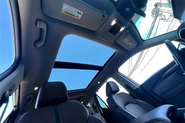 Used 2023 Honda Pilot Elite image 17